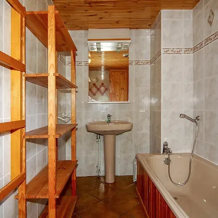 A 6 Bedroom With A Sauna And Mountain Views Located In The Alps * Saint-Martin-de-Belleville