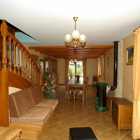 A 6 Bedroom With A Sauna And Mountain Views Located In The Alps Saint-Martin-de-Belleville